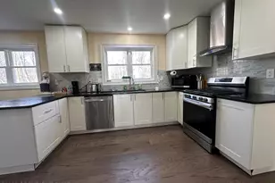 5186 Hummingbird Dr, Pocono Summit, PA 18346 - Photo 5