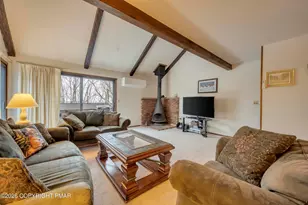 87 Cross Country Ln, Tannersville, PA 18372 - Photo 9