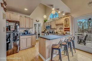 17 Rockspring Ct, Lake Harmony, PA 18624 - Photo 13