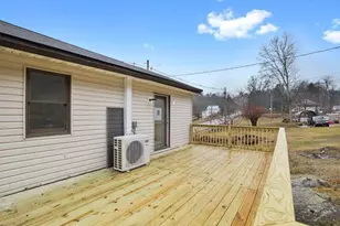 689 Main Rd, Hunlock Creek, PA 18621 - Photo 11