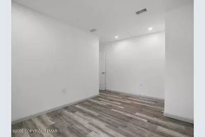  689 Main Rd, Hunlock Creek, PA 18621 - Photo 15