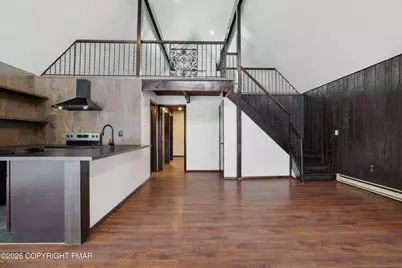  1095 Deer Run, Bushkill, PA 18324 - Photo 9