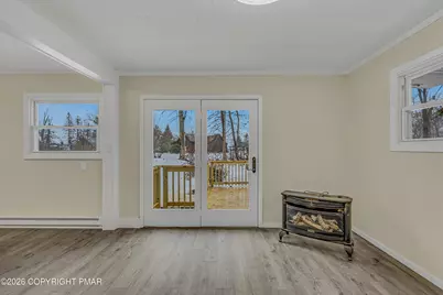  221 Marsh Way, Effort, PA 18330 - Photo 15