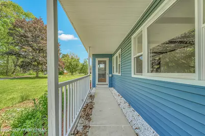  221 Marsh Way, Effort, PA 18330 - Photo 3