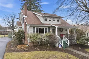 529 Lindbergh Ave, Stroudsburg, PA 18360 - Photo 3