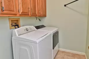 5776 Tavistock Ln, Macungie, PA 18062 - Photo 11