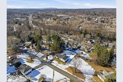  784 Sunset Lane, Stroudsburg, PA 18360 - Photo 19