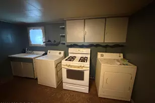 451 Moss St, Plymouth, PA 18651 - Photo 3