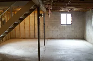 8062 Red Squirrel Dr, Tobyhanna, PA 18466 - Photo 9