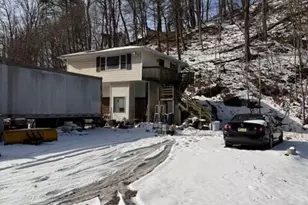 123 Laurel St, Jim Thorpe, PA 18229 - Photo 9