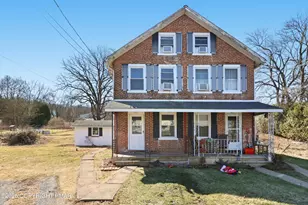 442 Franklin St, Alburtis, PA 18011 - Photo 5