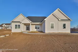 448 Long Lane Rd, Walnutport, PA 18088 - Photo 1