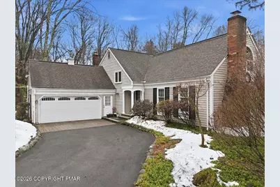  128 Stoneleigh Drive, East Stroudsburg, PA 18301 - Photo 5