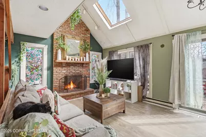  378 Lakewood Drive, Lake Ariel, PA 18436 - Photo 3