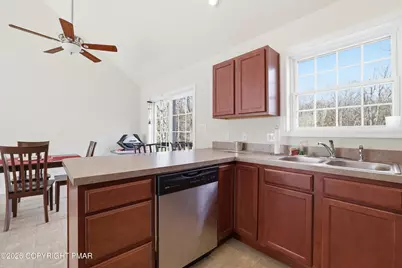  112 Amos Circle, Bushkill, PA 18324 - Photo 15