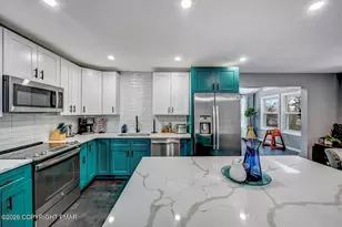 110 Riverfront Ter, Pocono Lake, PA 18347 - Photo 23