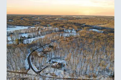  333 Sunset Avenue, Pocono Summit, PA 18346 - Photo 5