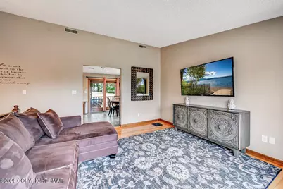  533 Rolling Pines Drive, Saylorsburg, PA 18353 - Photo 9