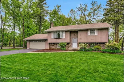  107 Cindy Court, East Stroudsburg, PA 18301 - Photo 5