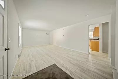  2460 Winding Way, Tobyhanna, PA 18466 - Photo 5