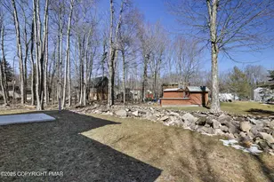 776 Country Pl Dr, Tobyhanna, PA 18466 - Photo 25