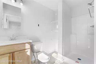  776 Country Place Drive, Tobyhanna, PA 18466 - Photo 23