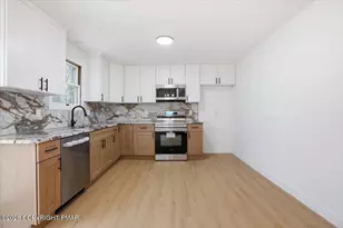 142 Towering Ct, Saylorsburg, PA 18353 - Photo 13