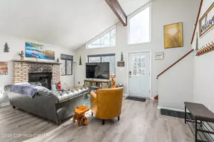 1783 Rolling Hills Dr, Tobyhanna, PA 18466 - Photo 9