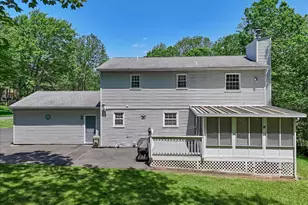 9 Cobblewood Dr, Mount Pocono, PA 18344 - Photo 3