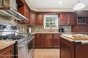 351 Autumn Ln, East Stroudsburg, PA 18301 - Photo 19