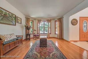 107 Gollum Ln, Lehman, PA 18371 - Photo 9