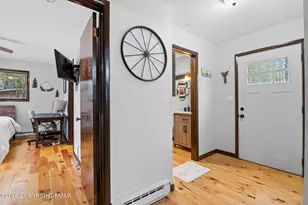 81 Split Rock Rd, Lake Harmony, PA 18624 - Photo 11