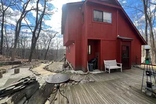 1057 Porter Dr, Bushkill, PA 18324 - Photo 3