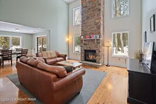 2236 Hillcrest Dr, Pocono Pines, PA 18350 - Photo 11