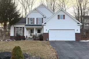 151 Kensington Dr, Bushkill, PA 18324 - Photo 5