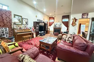 151 Kensington Dr, Bushkill, PA 18324 - Photo 9