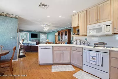  850 High Street, Stroudsburg, PA 18360 - Photo 17