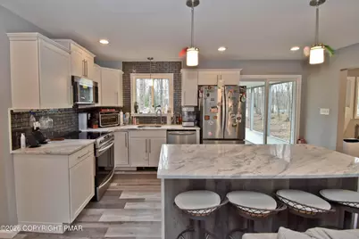  319 Hyland Drive, East Stroudsburg, PA 18301 - Photo 9