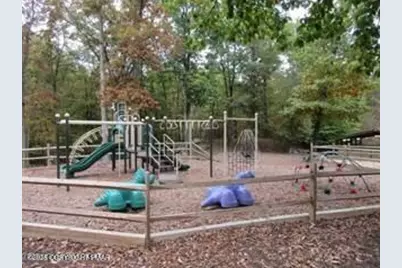  319 Hyland Drive, East Stroudsburg, PA 18301 - Photo 35