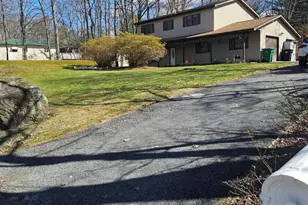 166 Tanbark Ln, Tannersville, PA 18372 - Photo 1