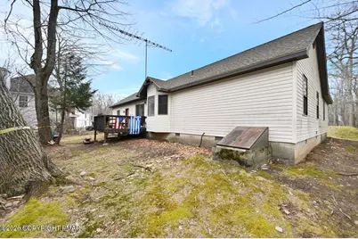  3139 Mohawk Trail, Tobyhanna, PA 18466 - Photo 49
