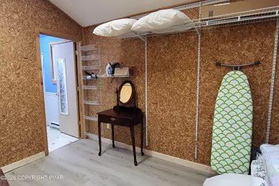  137 Regent Street, Bushkill, PA 18324 - Photo 17