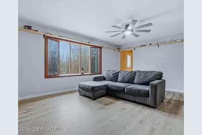  239 Sundance Road, Effort, PA 18330 - Photo 3