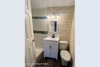  226 Lackawanna Avenue, Dupont, PA 18641 - Photo 11