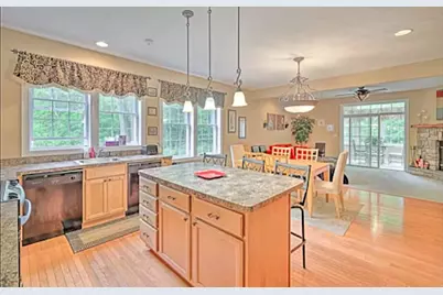  554 Pinecrest Drive, Pocono Pines, PA 18350 - Photo 15