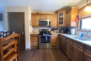 221 Cross Country Ln, Tannersville, PA 18372 - Photo 5