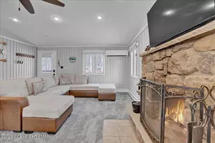 104 Big Bass Dr, Covington Township, PA 18424 - Photo 5