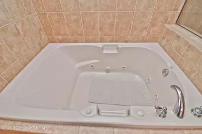  131 Canterbury Road, Bushkill, PA 18324 - Photo 31