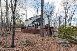 7107 Hillbrow Ct, East Stroudsburg, PA 18302 - Photo 1