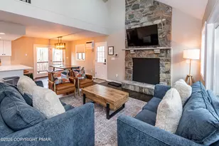 7107 Hillbrow Ct, East Stroudsburg, PA 18302 - Photo 5